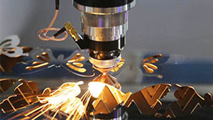 Ventajas de corte por láser en fabricación de chapa metálica personalizada.